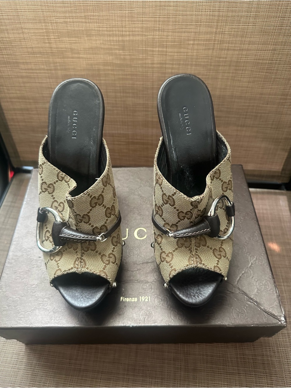 Gucci Beige GG Canvas Horsebit Open-Toe Mules - Picture 3 of 7